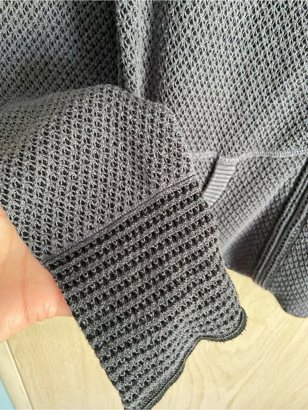 Title Nine SMALL Blue Grey Textured Hooded Full Zip Sweatshirt Mobetta Open - Picture 2 of 12